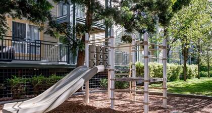 Dreamy Sunnyvale 1BR w/ Gym, W/D & Lounge, walk to Google, by Blueground