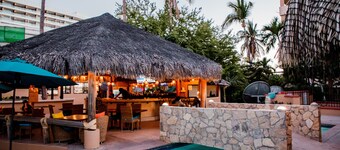 BEAUTIFUL CONDO 2 BD 5 MIN WALKING FROM BEACH AND DOWNTOWN