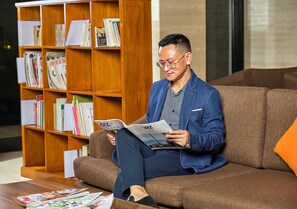 Library - Le Premier Hotel Kota Deltamas (Cikarang)