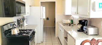 Beautiful 5 bedroom near NRG stadium (16 minutes away) in Houston