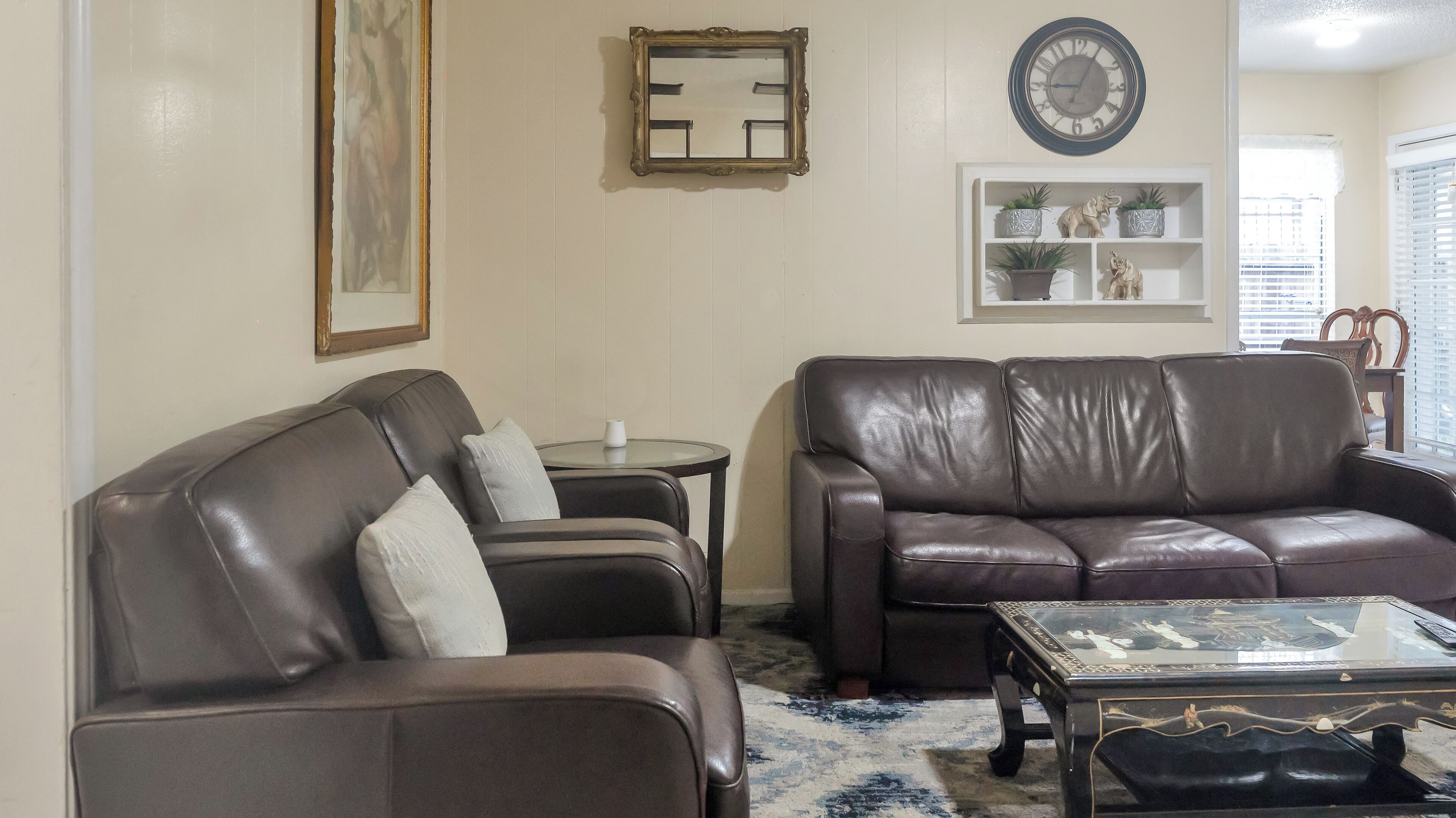 Una Smart TV, libros