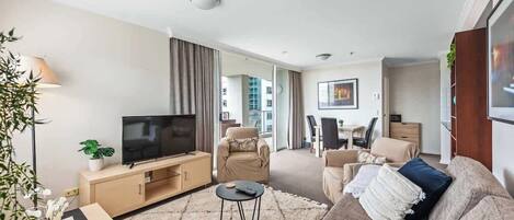 TV, Netflix, streaming services