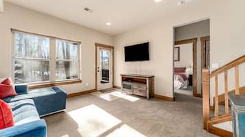 3 habitaciones, cuna de viaje, wifi y ropa de cama