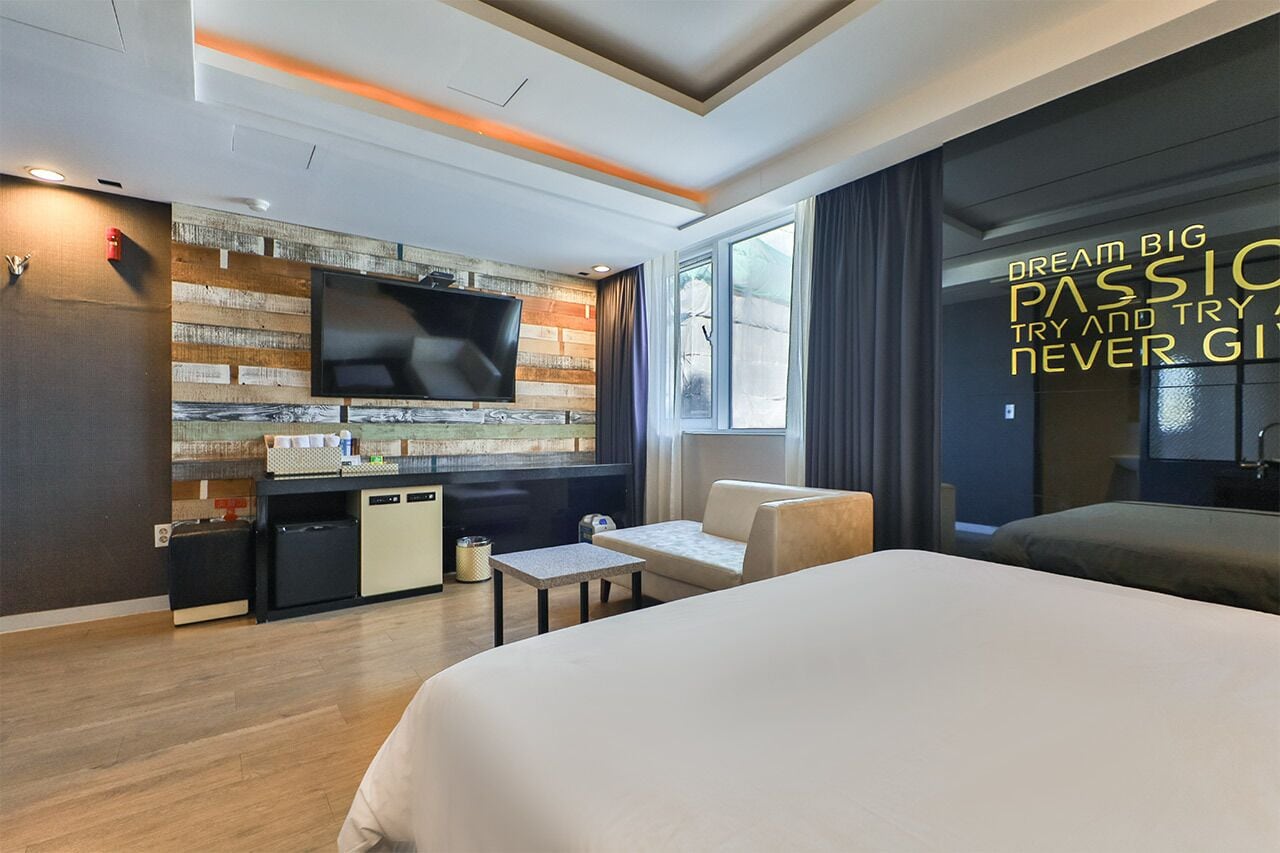 Deluxe Ocean | Soundproofing, free WiFi, bed sheets