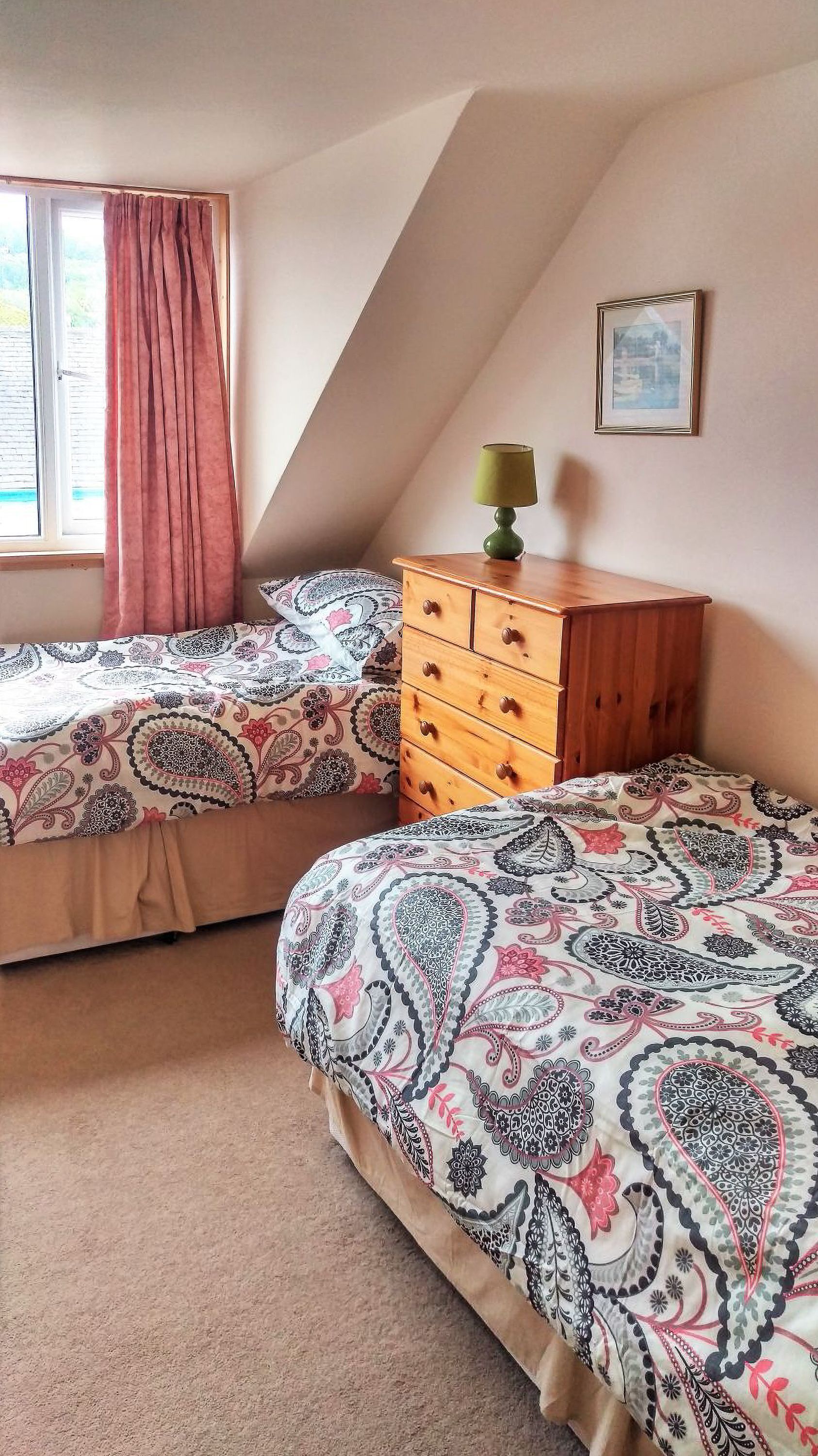 2 bedrooms, WiFi, bed sheets