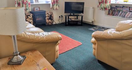 26 Castle Street - an apartment that sleeps 5 guests in 2 bedrooms