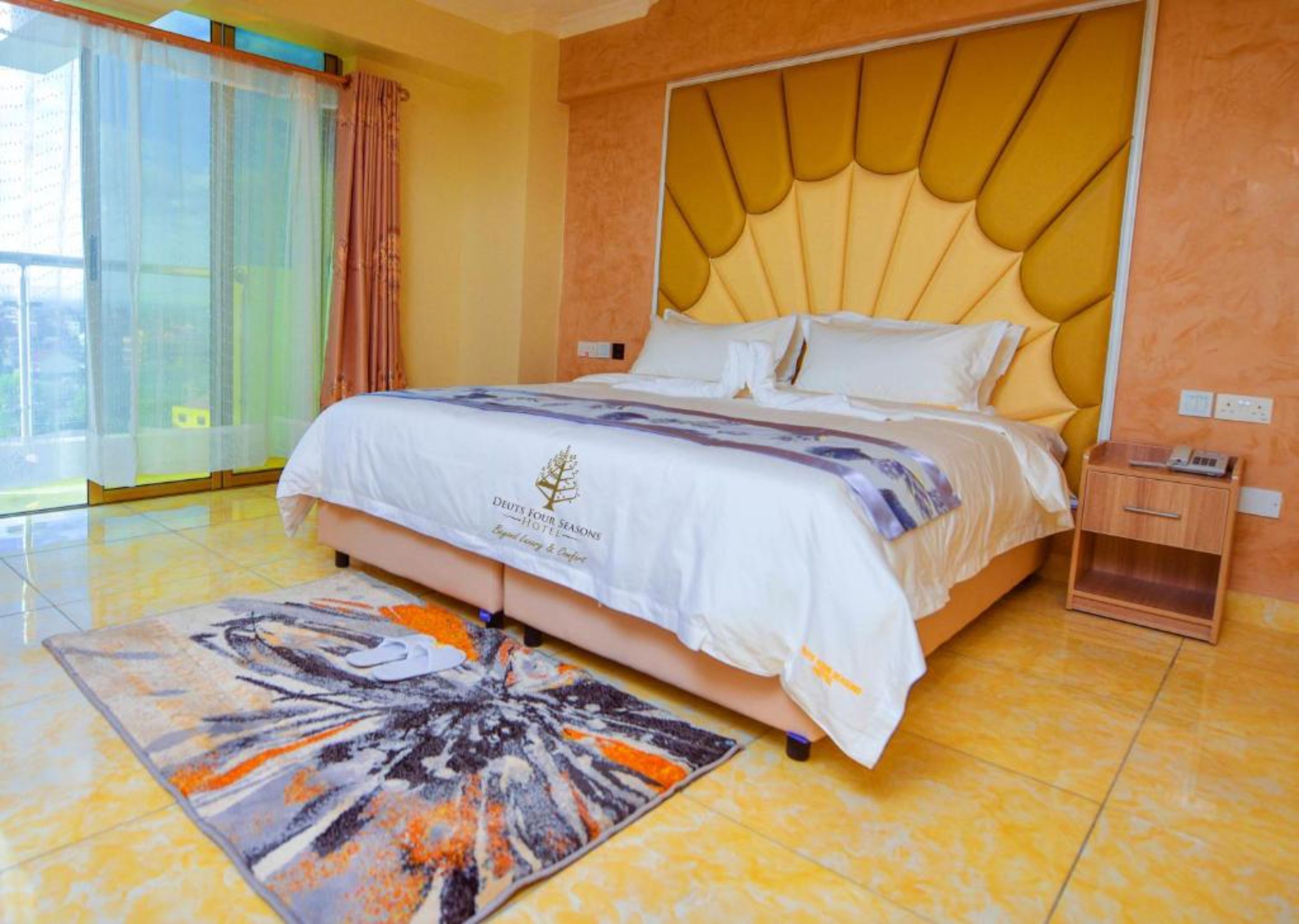 deluxe room | bed sheets