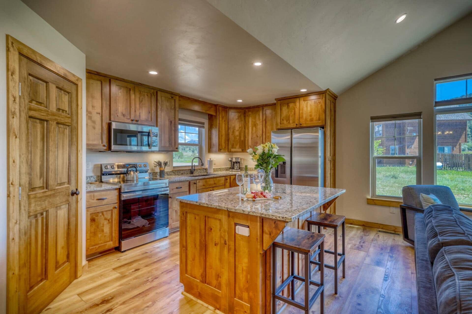 Fridge, microwave, dishwasher, coffee/tea maker