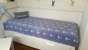 2 bedrooms, free WiFi, bed sheets