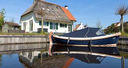 House with a terrace near Langweerder Wielen