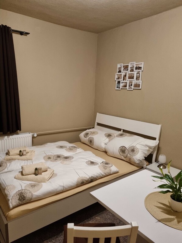 1 Schlafzimmer, WLAN, Bettwäsche