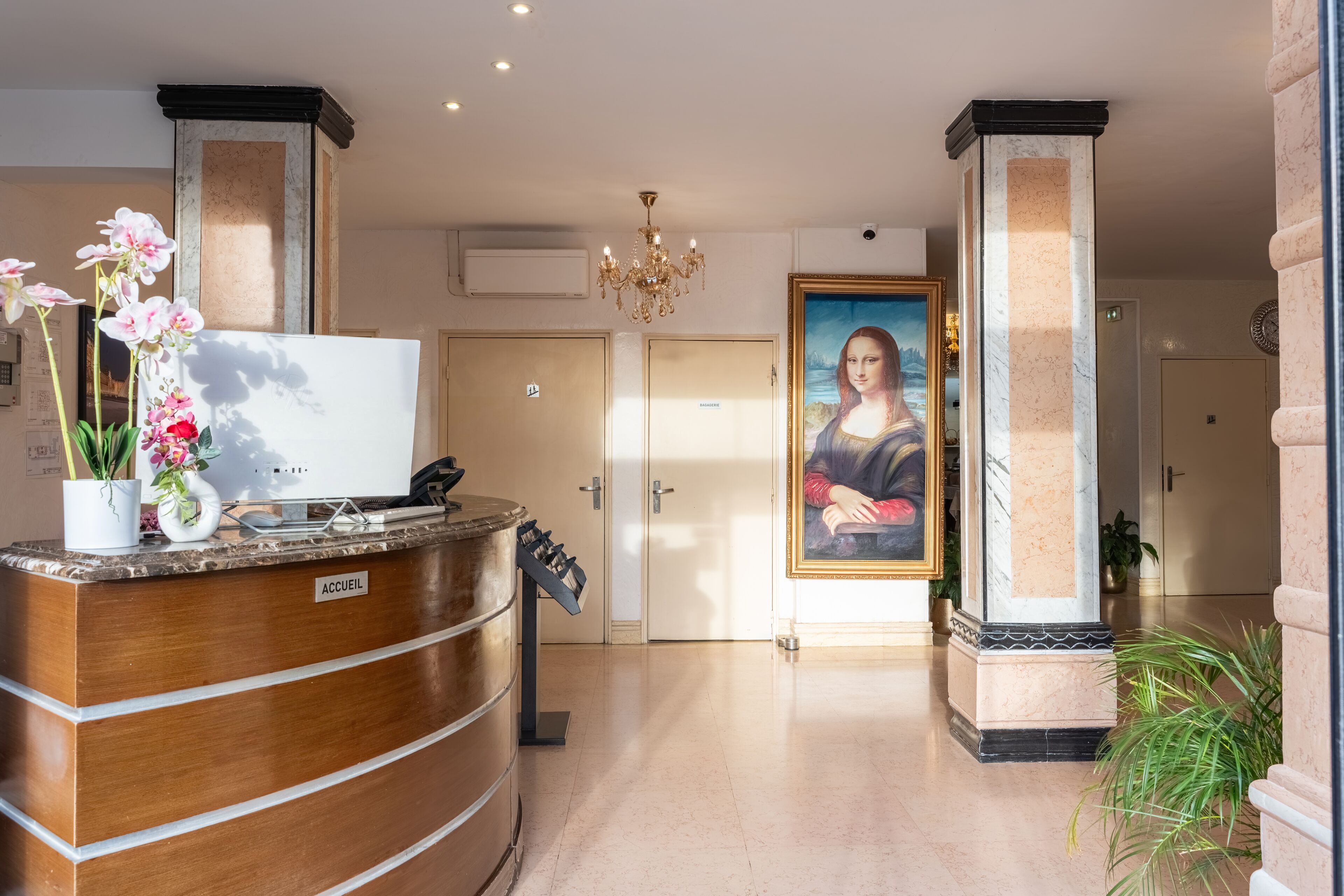 Photo - Hotel Royal