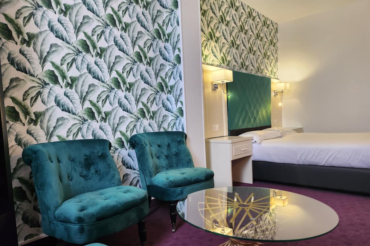 Doppia Deluxe, 1 letto matrimoniale | 1 camera, biancheria da letto di alta qualità, minibar