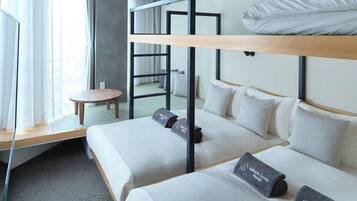 ห้องดีลักซ์, ปลอดบุหรี่ (Triple, Max5 Comfort3) | ผ้านวมขนเป็ด, โต๊ะทำงาน, Wi-Fi ฟรี, ผ้าปูที่นอน