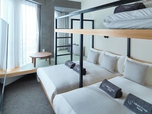 Deluxe Triple Room Max5 Comfort3, Non Smoking - Sakura Cross Hotel Uenoiriya Annex (Tokyo)