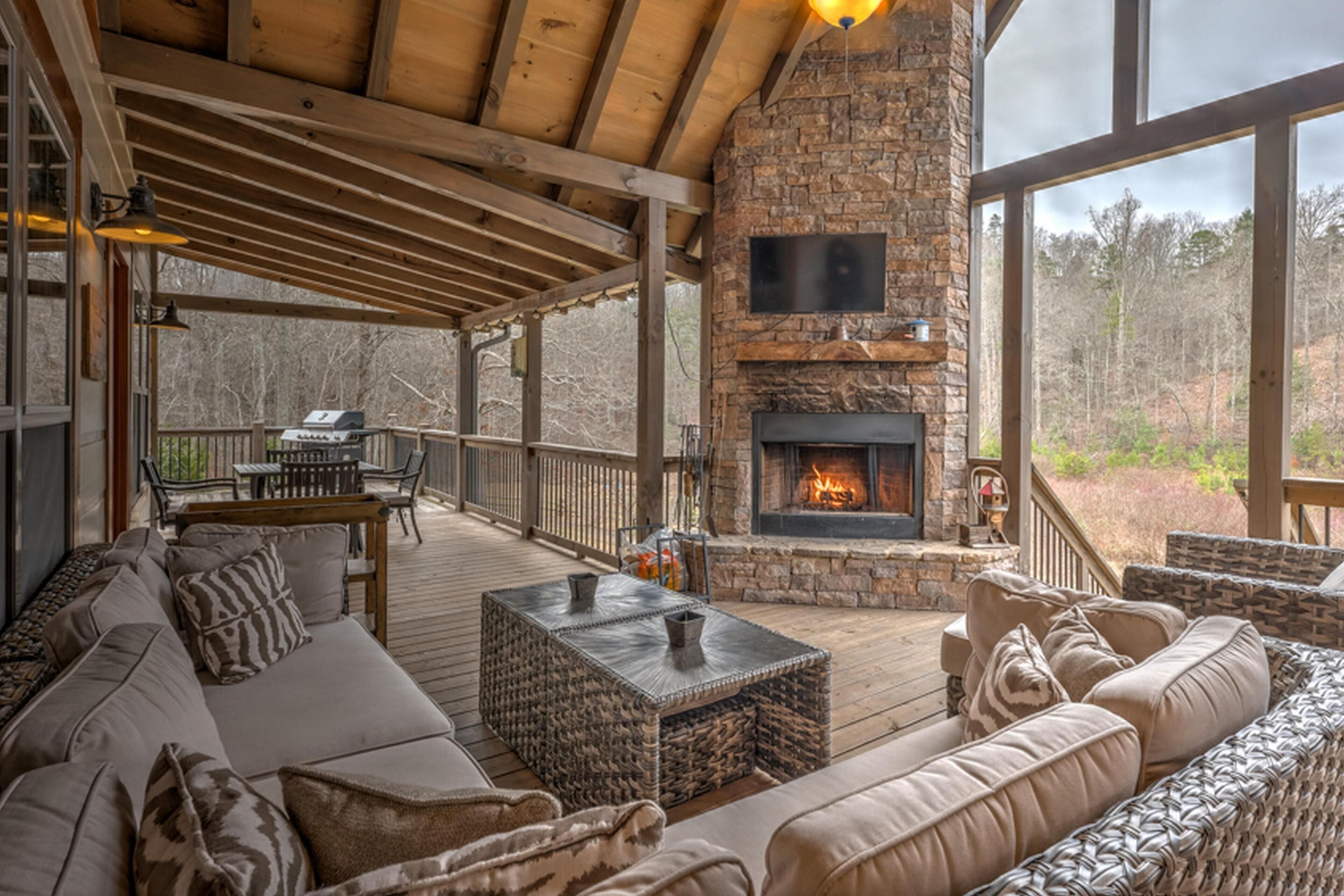 Cabin, 3 Bedrooms | Living room