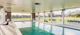 Charming 240m2 house with additional 80 m2 detached building