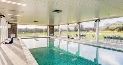 Charming 240m2 house with additional 80 m2 detached building