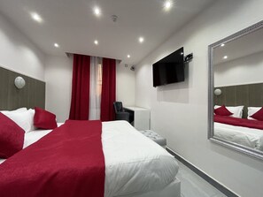 Comfort Double Room, Multiple Bedrooms, Non Smoking, City View | Free WiFi - Le Lido (Algiers)