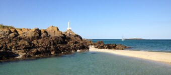 Vacances dans un cottage chaleureux entre terre et mer
