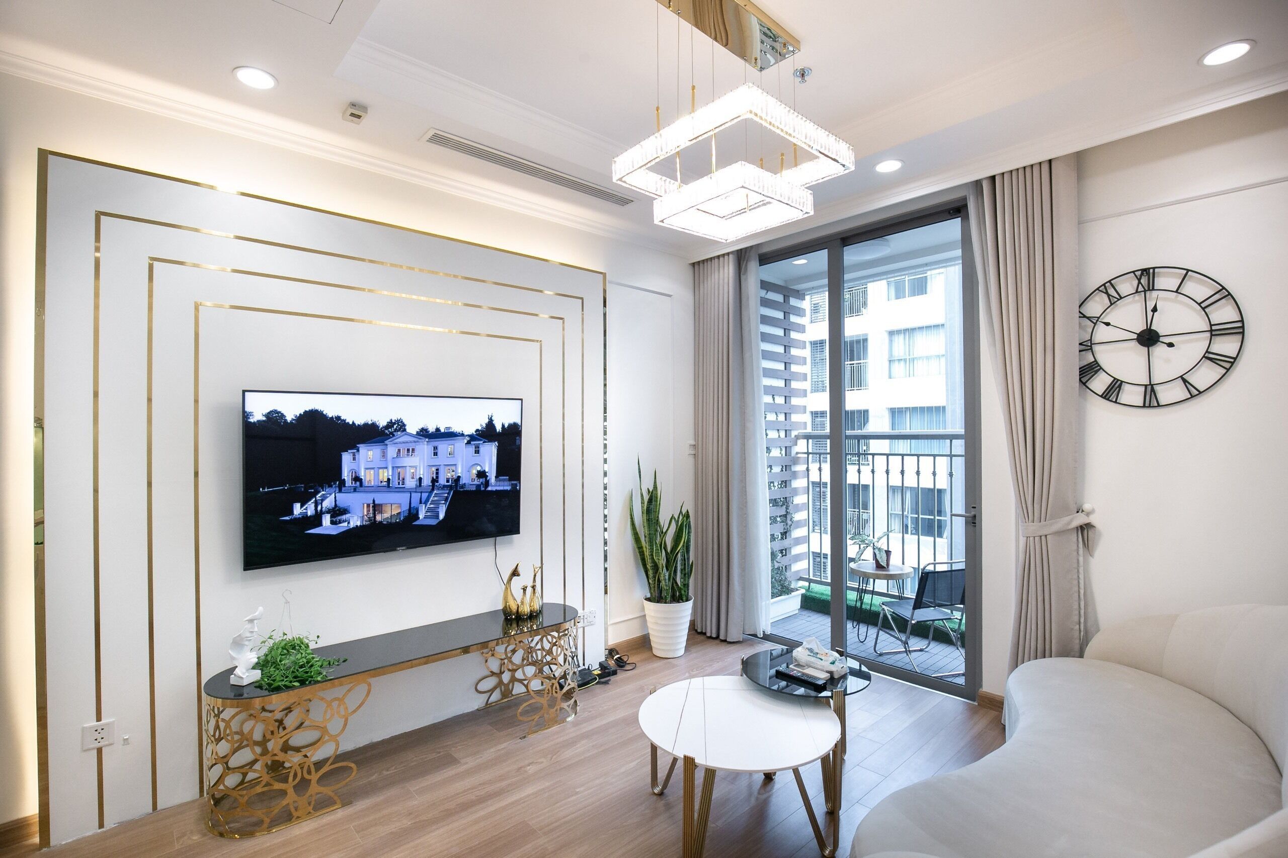 Blackout drapes, free WiFi, wheelchair access