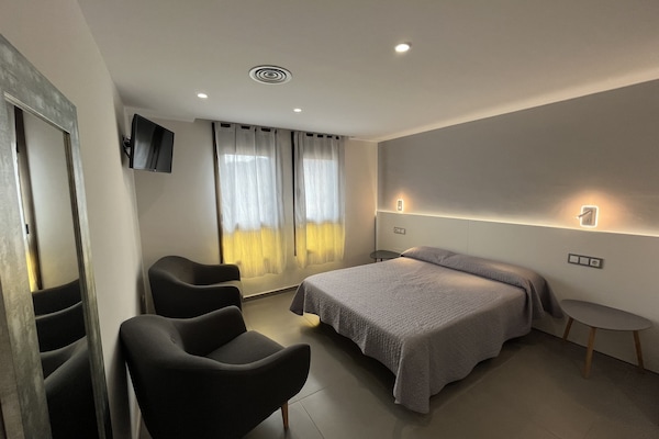 Individually decorated, desk, laptop workspace, free WiFi