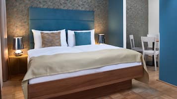 Deluxe Studio | 2 bedrooms, hypo-allergenic bedding, individually decorated