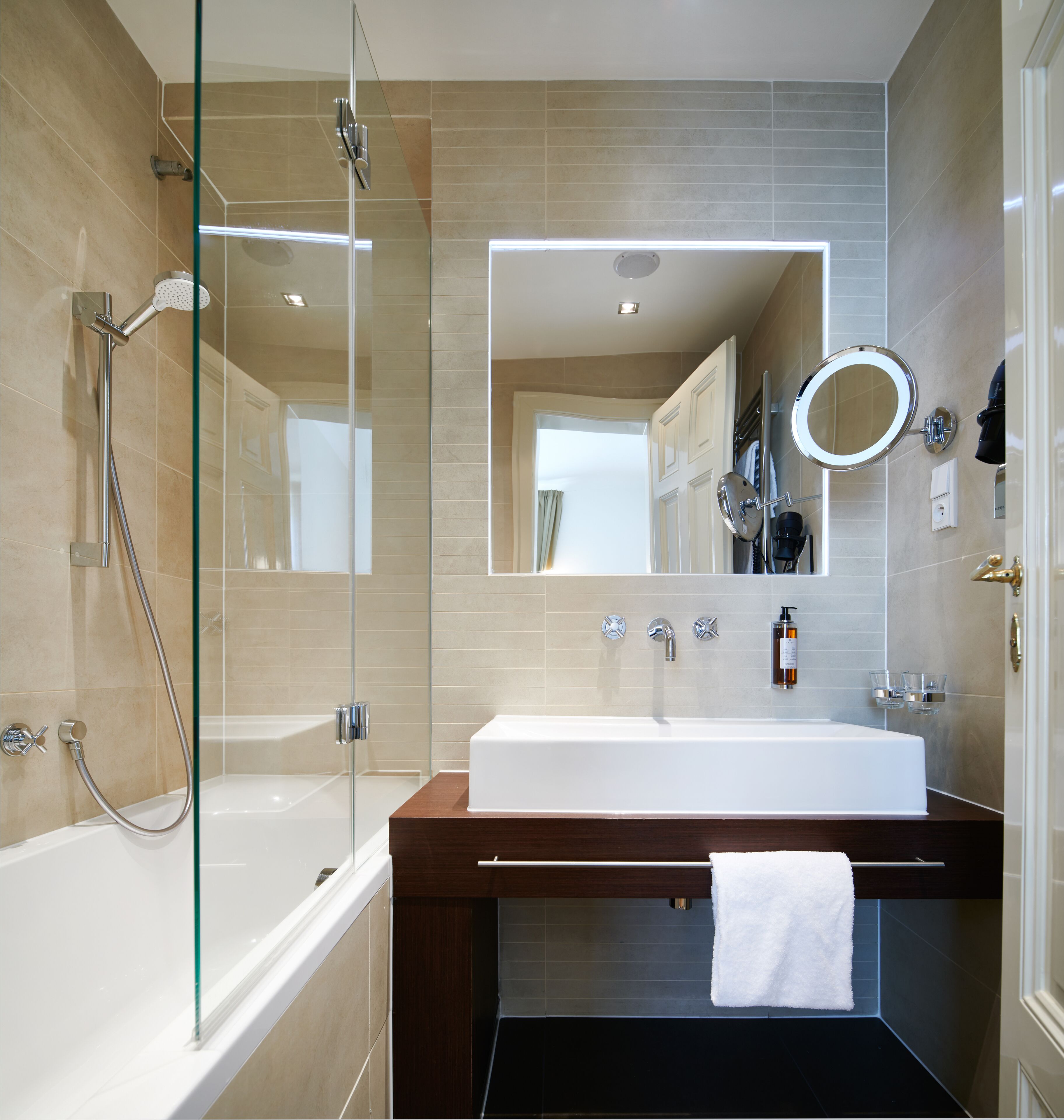 Golden Angel Suites by Prague Residences