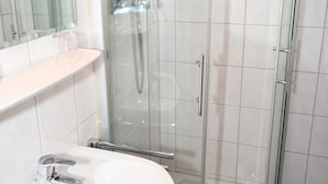 Chambre Double | Salle de bain