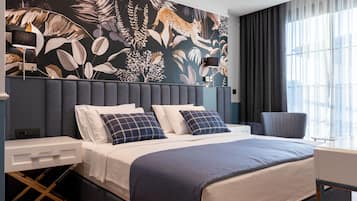 Deluxe Double Room with Balcony | In-room safe, desk, laptop workspace, soundproofing