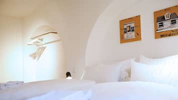 2 bedrooms, iron/ironing board, travel crib, WiFi
