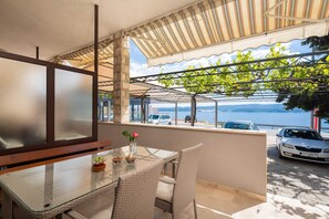 Apartment (One bedroom Apartment) | Terrace/patio - Apartments Tomas (Omis)