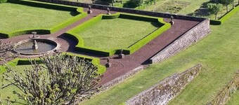 15 minutes from Vulcania, large family house with garden, Gîte Côté Jardin