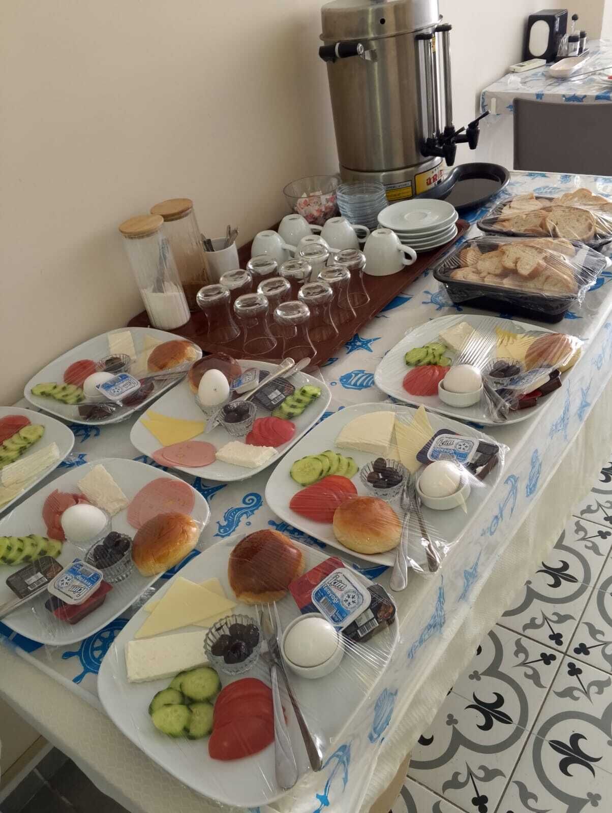 free daily local cuisine breakfast