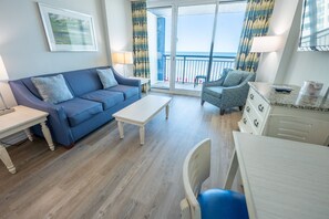 TV - New Floor Private Balcony Oceanfront Decor w/Pools (North Myrtle Beach)