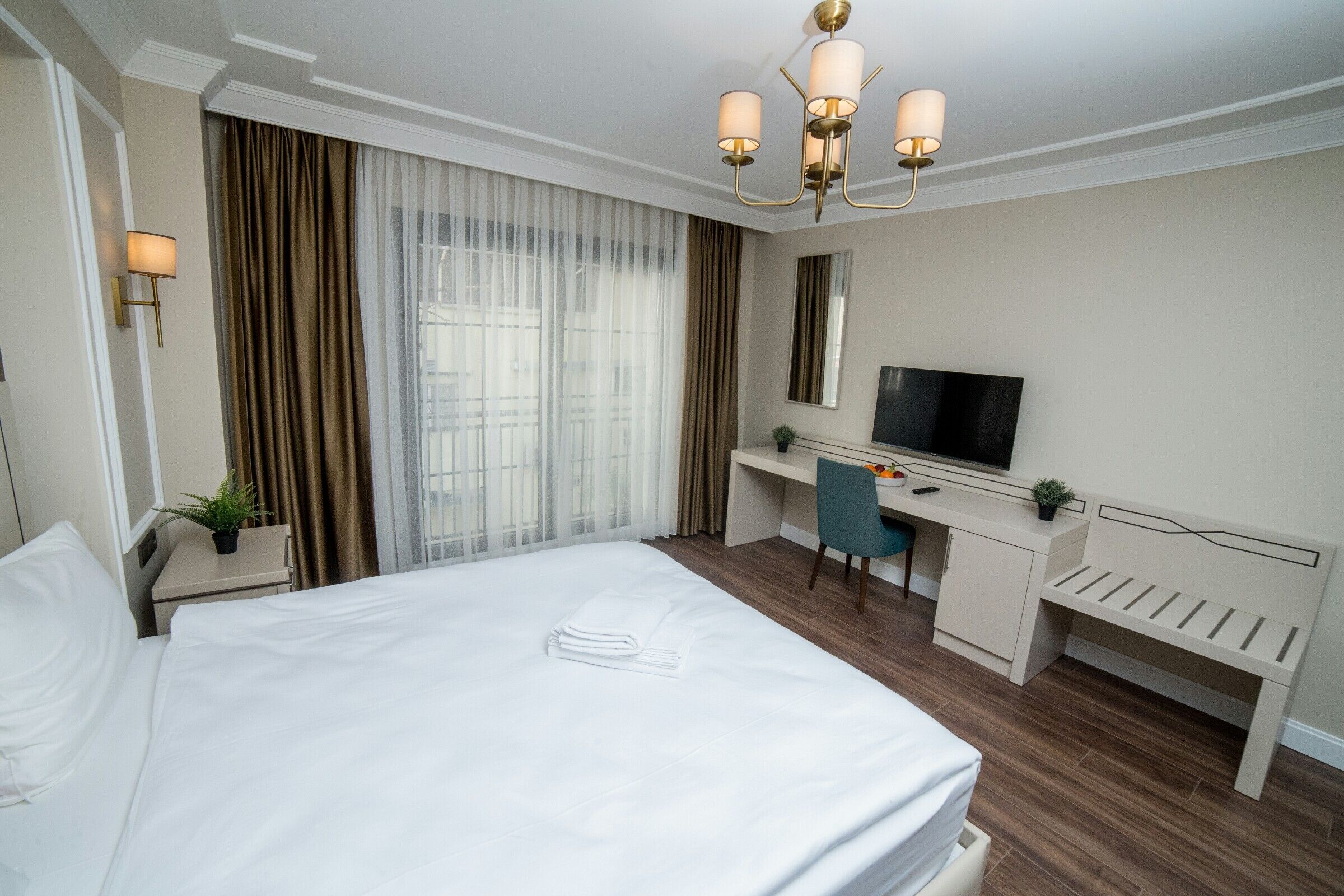 deluxe double room | egyptian cotton sheets, premium bedding, pillow-top beds, soundproofing