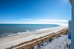 On the beach - New King 3BR Suite,Amazing Views Direct Oceanfront (Myrtle Beach)