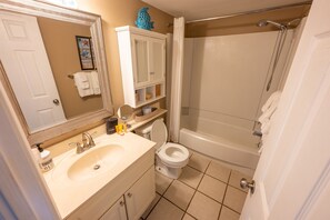 花灑/浴缸組合、風筒、提供毛巾