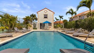Outdoor pool, sun loungers