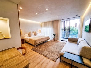 Superior Studio Suite | In-room safe, blackout drapes, soundproofing, free WiFi - S Estancia Suites (Mercadal)