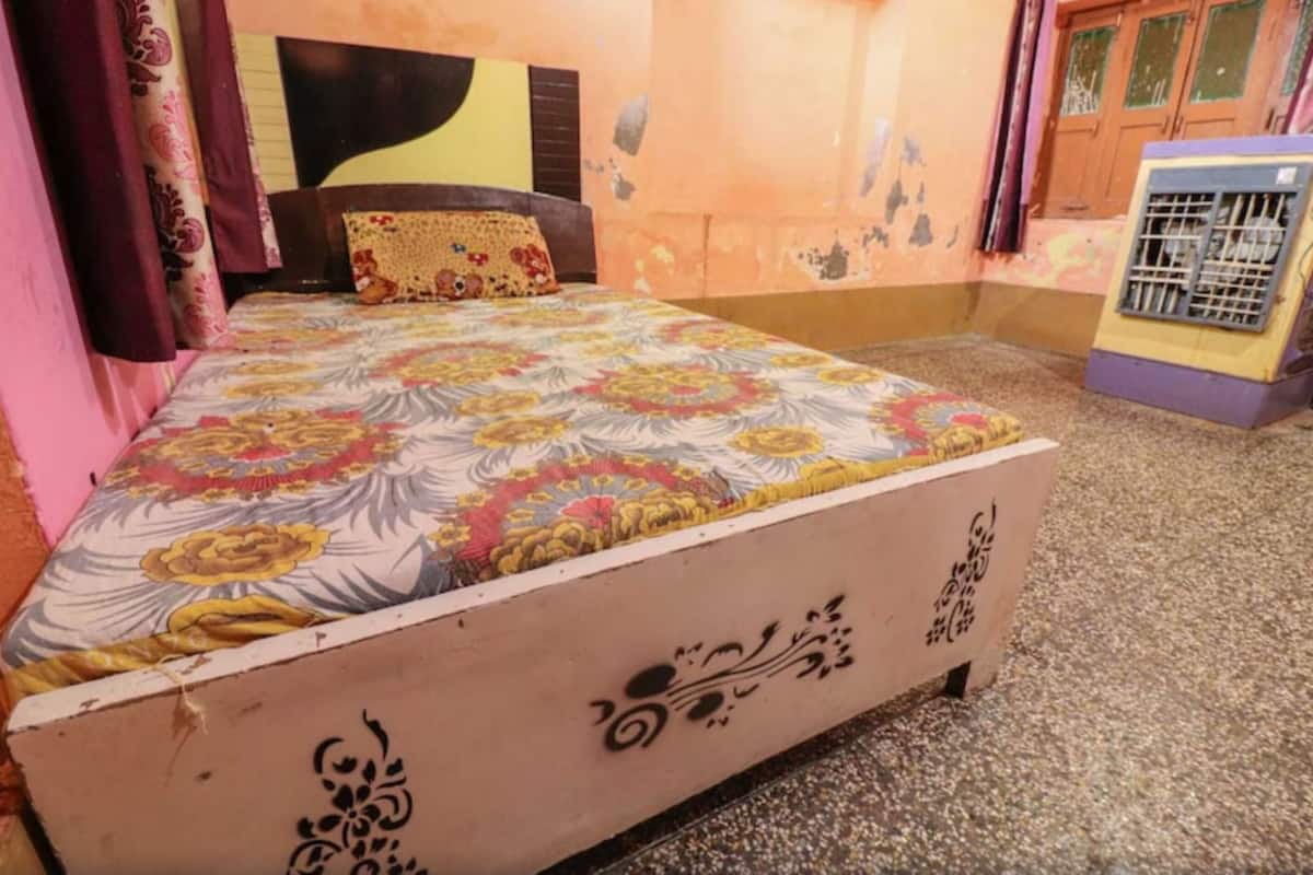 Egyptian cotton sheets, premium bedding, down comforters