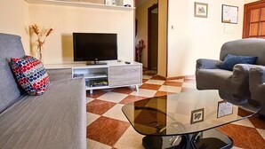 Living area - Los Mayorales Apartment (Garrovilla, La)
