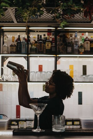 Bar (on property) - La Belle Ville (Paris)