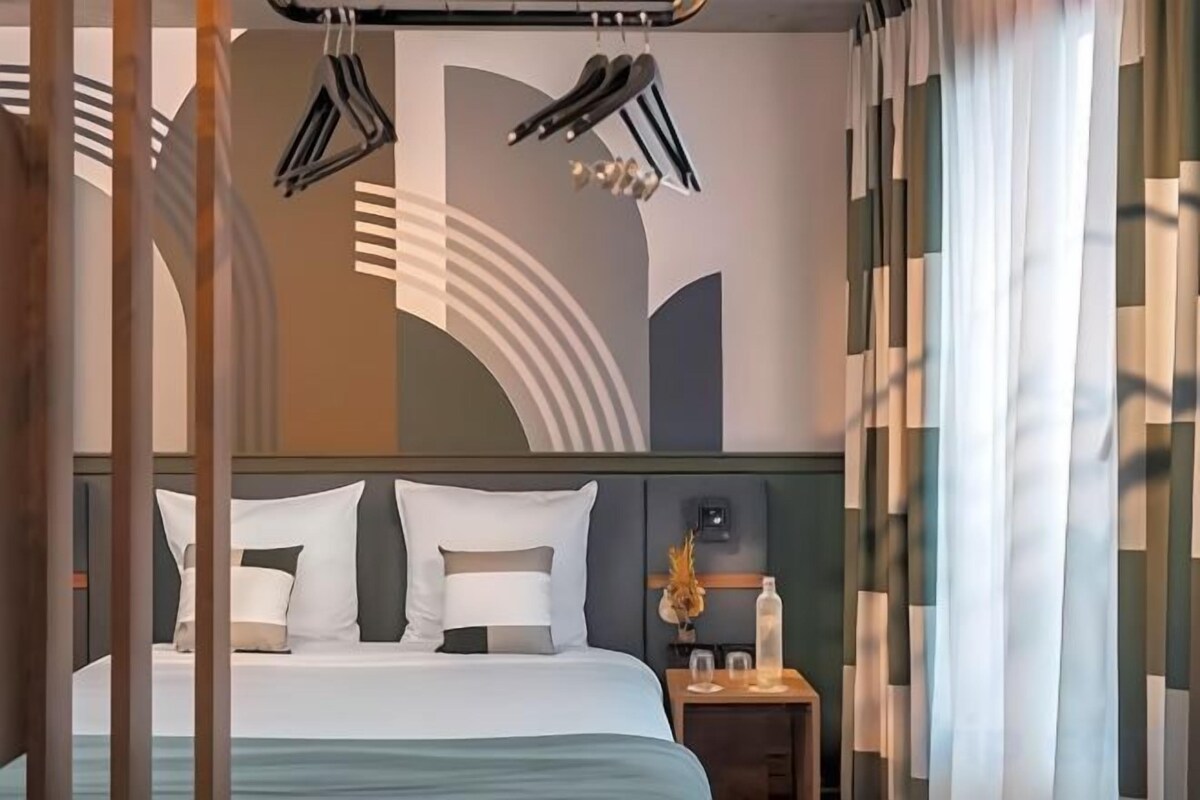 Luxe beddengoed, een kluis op de kamer, geluiddichte muren
