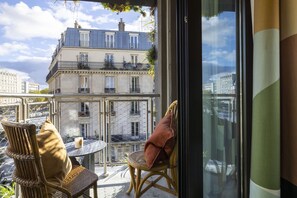 Deluxe Room, Balcony | Balcony view - La Belle Ville (Paris)