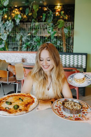 Breakfast, lunch, dinner served; Italian cuisine - La Belle Ville (Paris)