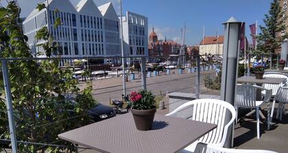 Hostel Szafarnia 10 Bed&Breakfast