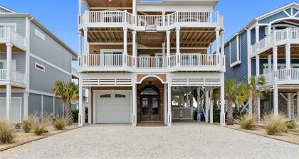 Beach Easy at Ocean Isle Beach, Private Heated Pool and Spa, Tiki Bar, Elevator, great views!