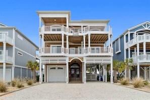 Exterior - Beach Easy by Brunswick Vacation Rentals w/ Pool (Ocean Isle Beach)