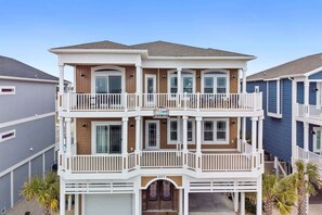 Exterior - Beach Easy by Brunswick Vacation Rentals: Heated Pool & Spa, Tiki Bar, Elevator (Ocean Isle Beach)